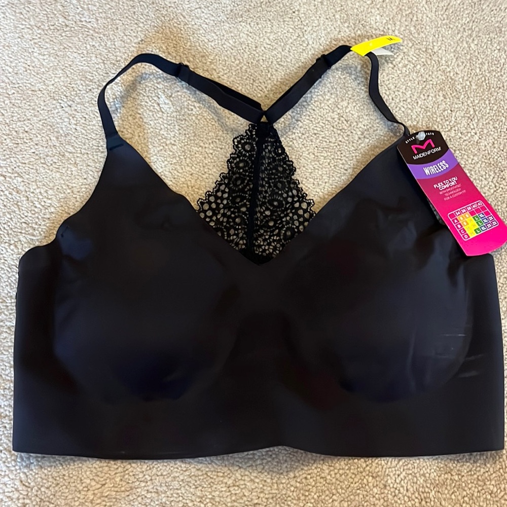 Brand new, never worn black size medium bralette with lace racer back!